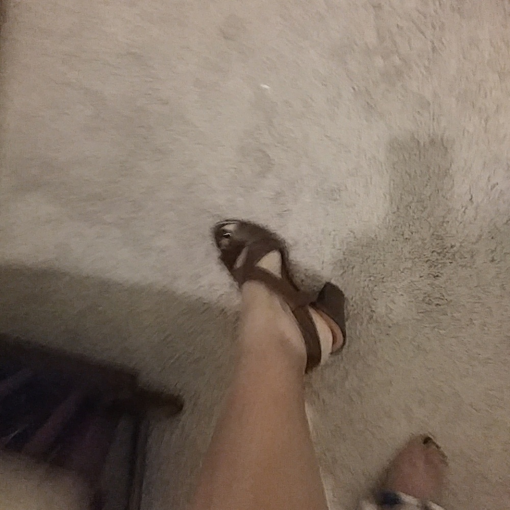 Shoes - Picture 4 of 4
